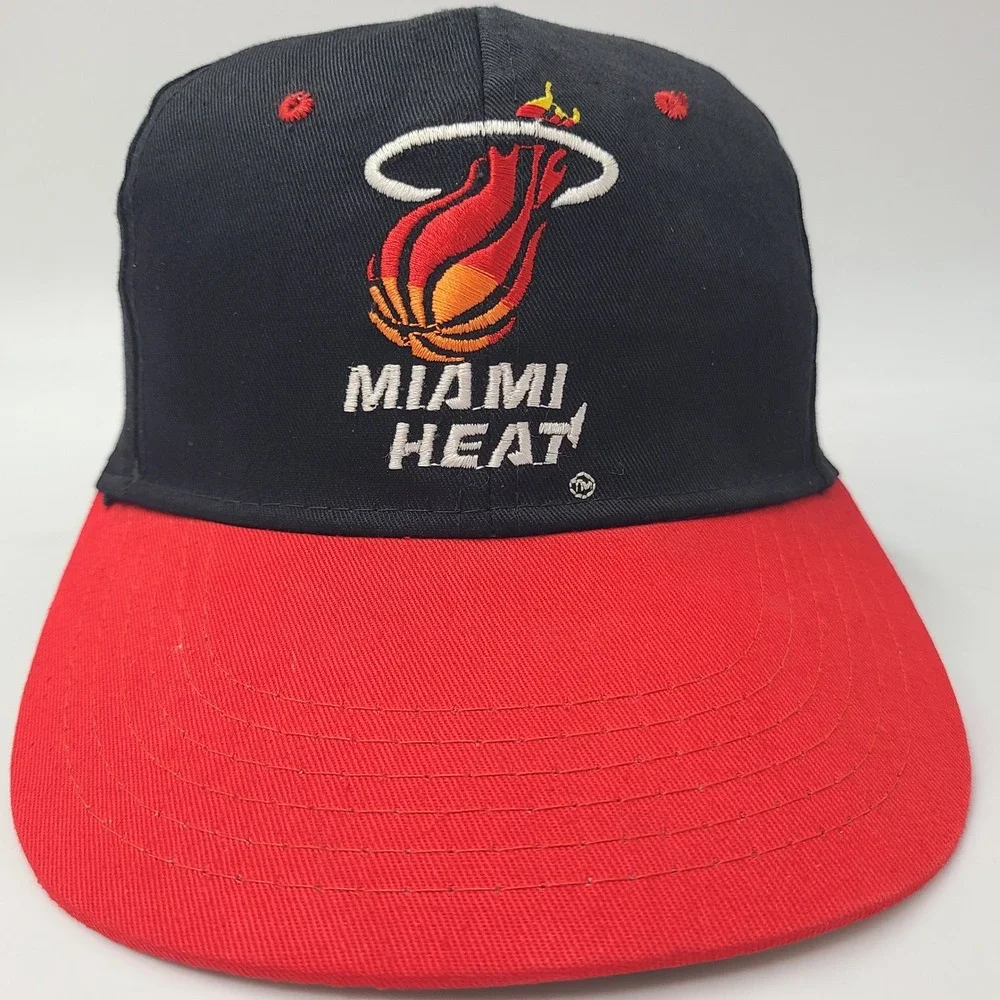 Vintage Youth Miami Heat Hat Snapback UII Black Red NBA Basketball 90s Logo Boys